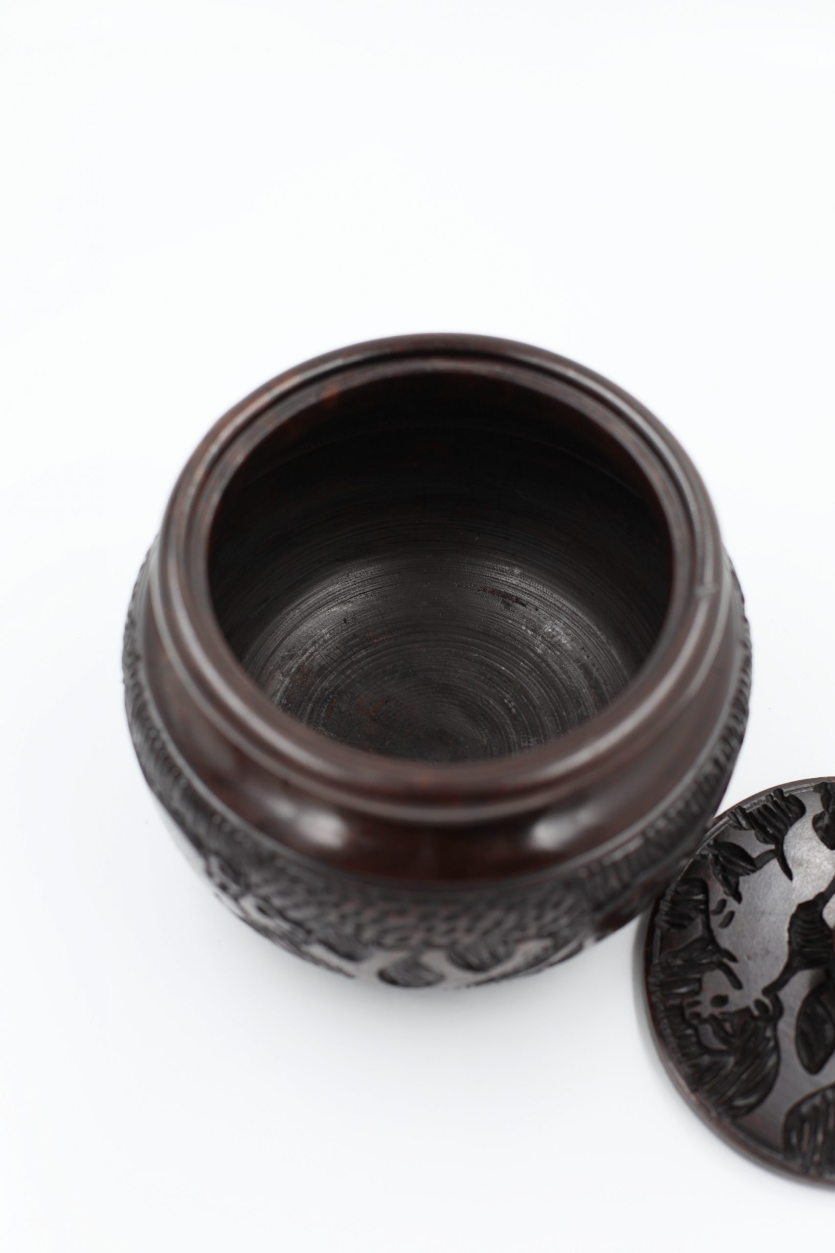 ozdobny pojemnik afrykański