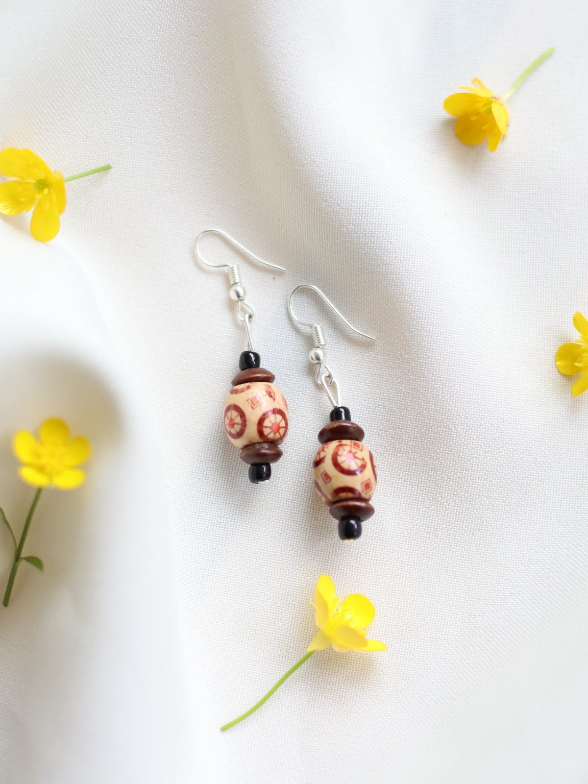 Kolczyki drewniane motyw kół drewno biżuteria drewniana sklep dobra fabryka