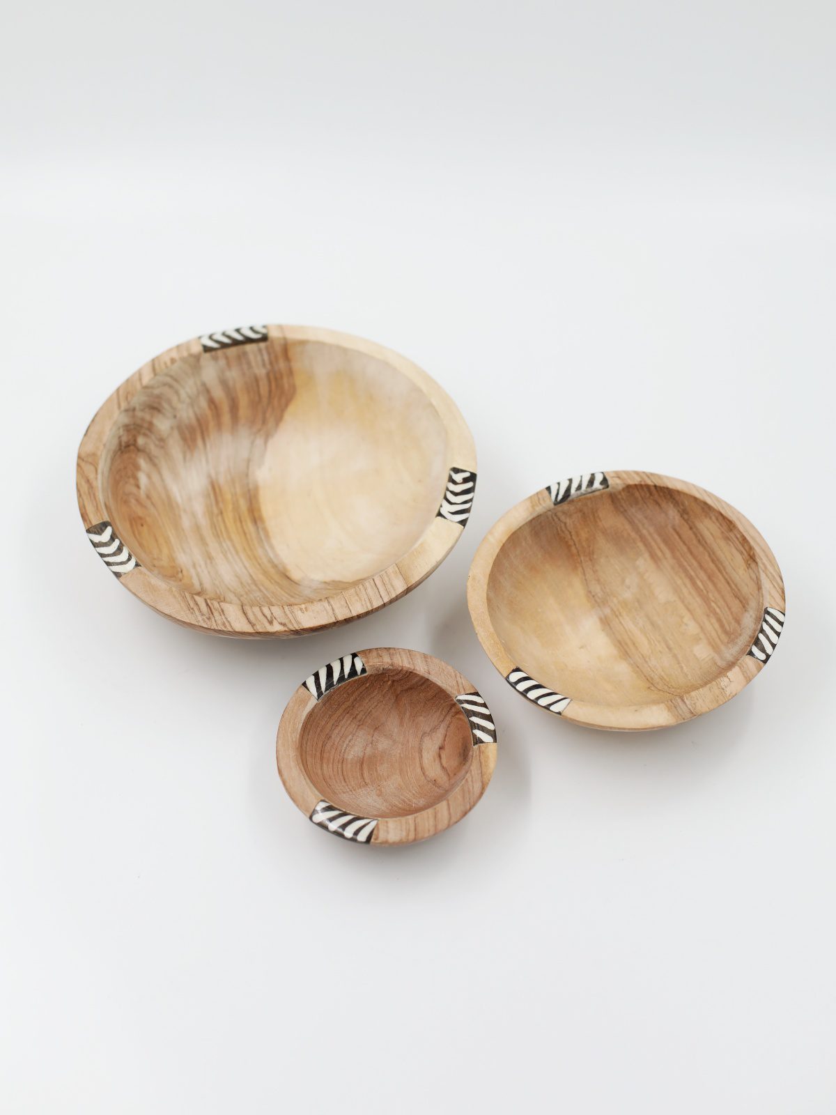 zestaw drewnianych misek miseczek sklep dobra fabryka boho rwanda afryka miska