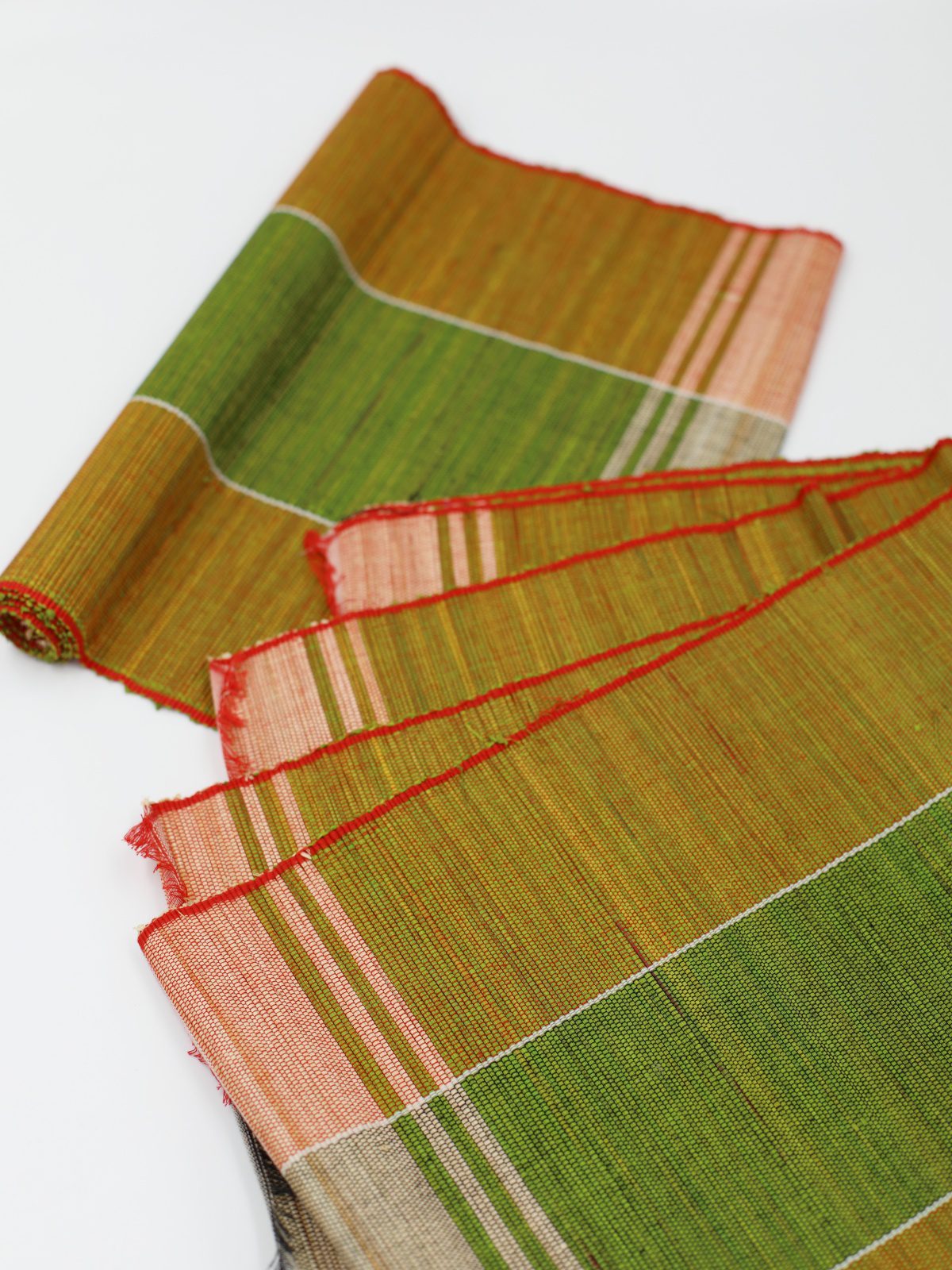 bieżnik na stół rwanda afryka kolorowy pleciony obrus podkładki